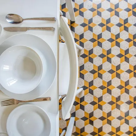 Authentic In The Heart Of Apartamento